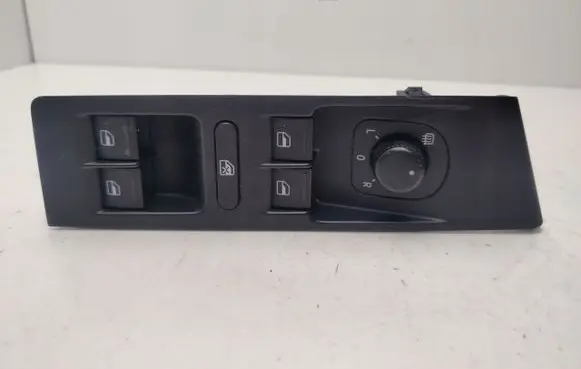 Volkswagen PASSAT B7 Window control relay 
