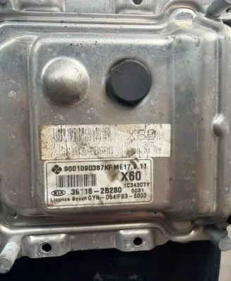 KIA Venga Engine control unit/module 391182B280 1C34307