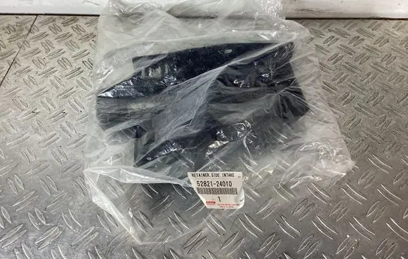 Lexus RC Intercooler air guide/duct channel 5282124010