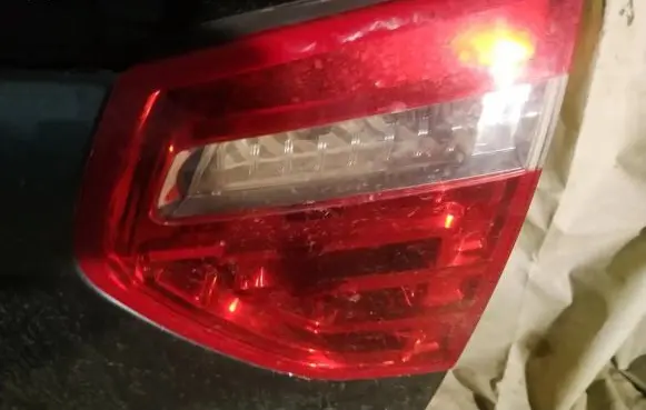 Citroen C4 I Picasso Tailgate rear/tail lights
