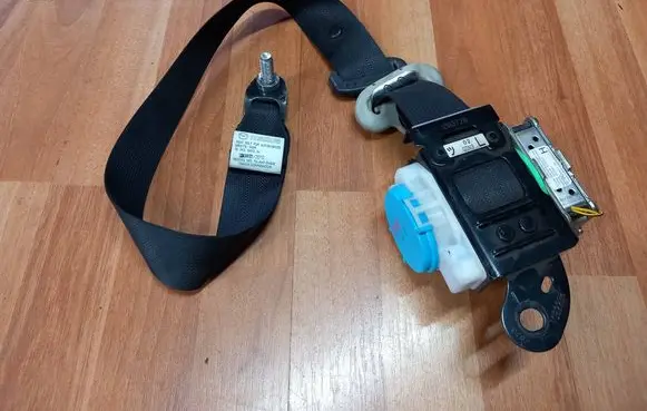 Mazda 6 Front seatbelt TKAH2EH933 GDN3