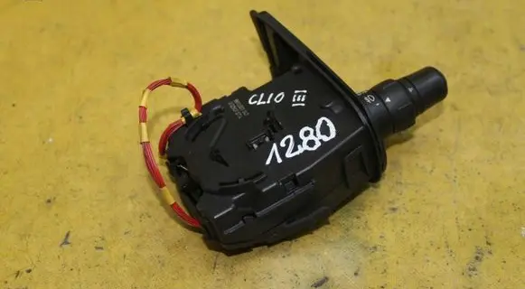 Renault Clio III Light switch