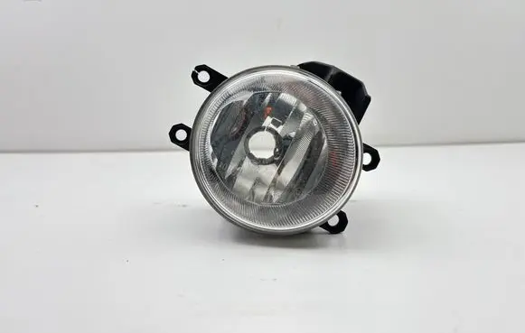 Lexus CT 200H Front fog light 70618