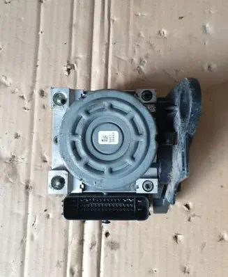 Volkswagen PASSAT B8 ABS Pump 3Q0907379F