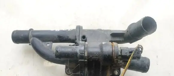 Ford C-MAX II Engine coolant pipe/hose 9670253780