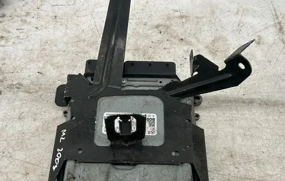 Mercedes-Benz ML W164 Engine control unit/module A6421501779 0281012015 1039S08828