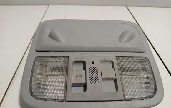Honda CR-V Front seat light 37130SWWE111M1