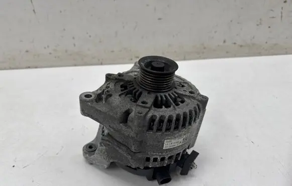 BMW 4 F36 Gran coupe Generator/alternator 7640132