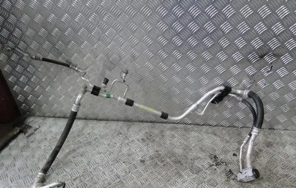 KIA Sportage Air conditioning (A/C) pipe/hose 97775F1850