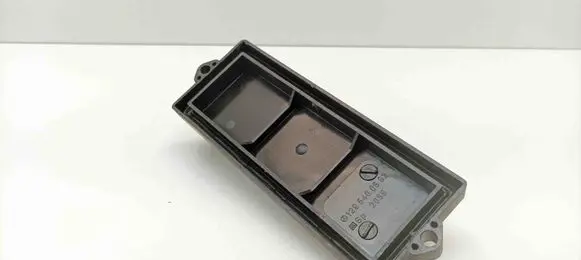 Mercedes-Benz SL R129 Fuse box cover 1295400582