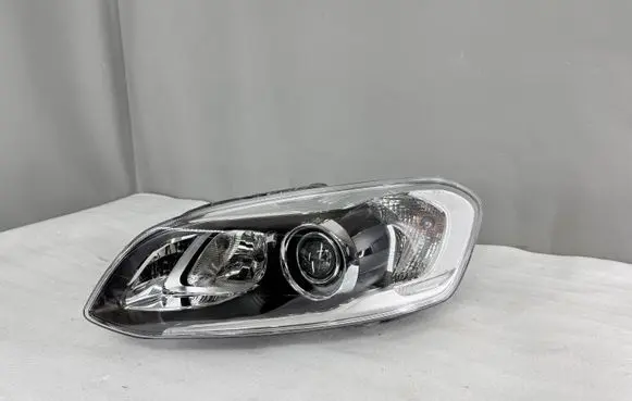 Volvo XC60 Headlight/headlamp 31420257 89908955