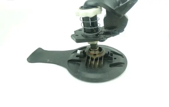 Renault Megane I Spare wheel mounting bracket 
