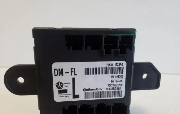 Jeep Cherokee Door control unit/module 68111323AG HW113000 SW134600