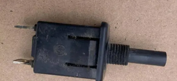 Opel Insignia A Front door sensor 0008213152