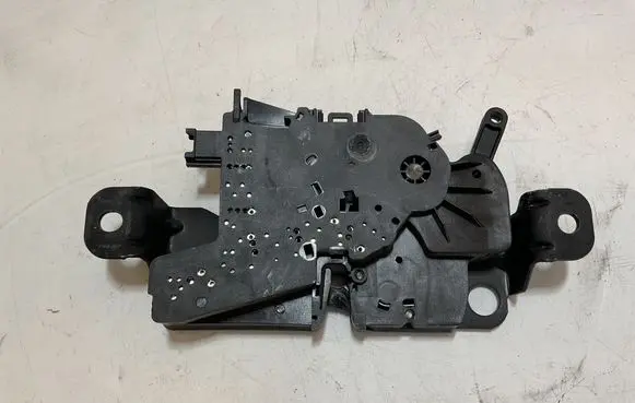 BMW 3 G20 G21 Tailgate/trunk/boot lock/catch/latch 16367210 C33550103 UK738328309