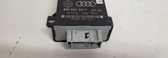 Audi A6 S6 C6 4F Light module LCM 5LA00837901 8P0907357F 00020217