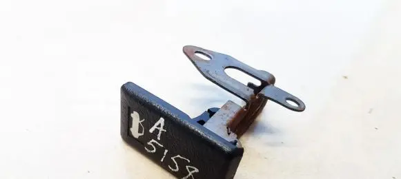 Engine bonnet (hood) release handle