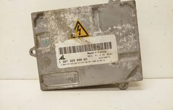 Volvo S40 Headlight ballast module Xenon 1307329098 1039F00515