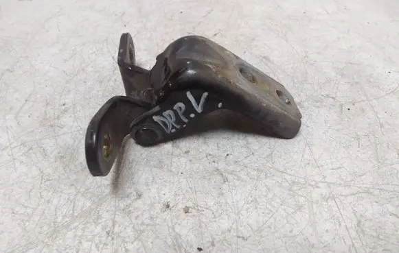 Hyundai Santa Fe Front door upper hinge