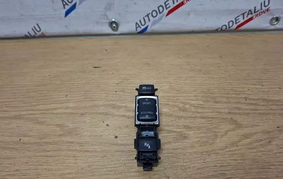 BMW 4 F32 F33 Parking (PDC) sensor switch 9252921