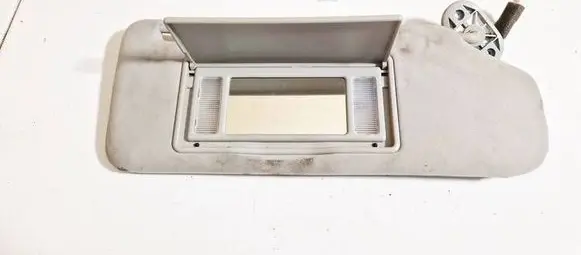 Toyota Avensis T250 Sun visor