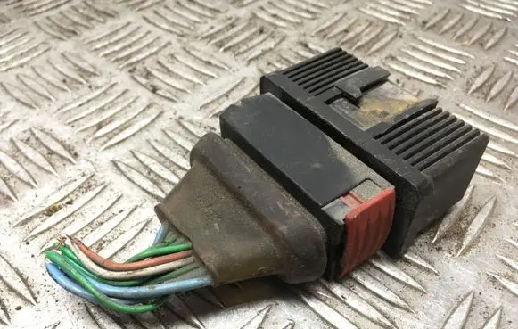 Peugeot 106 Other control units/modules 713664101