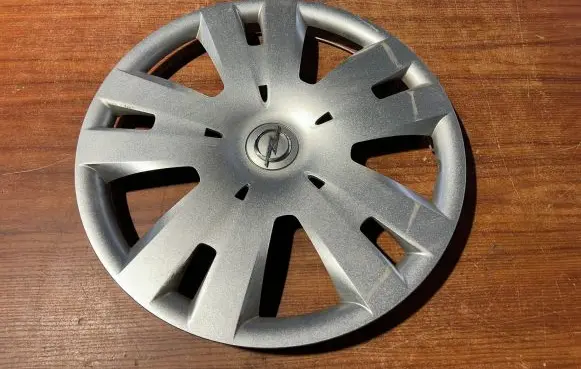 Opel Mokka X R16 wheel hub/cap/trim 95080069