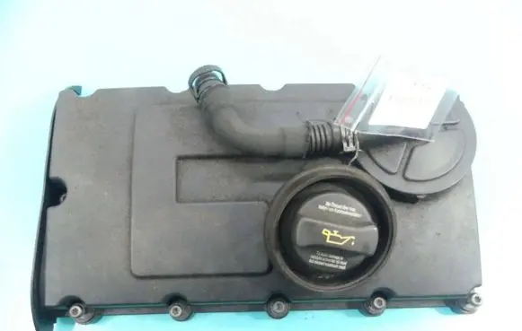Volkswagen Touran I Rocker cam cover 03G103475 IMPRK1260604