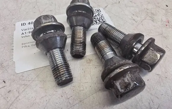 Volvo S60 Nuts/bolts 1234