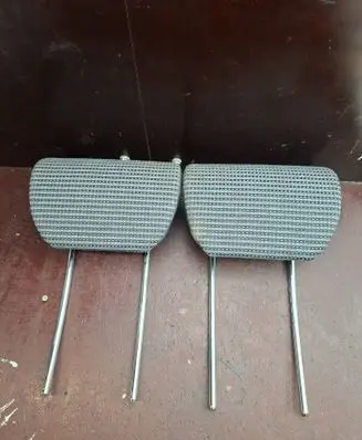 Mercedes-Benz B W245 Rear seat headrest