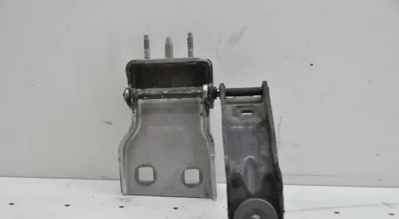 Citroen C4 I Picasso Tailgate/trunk/boot hinge 9654439380