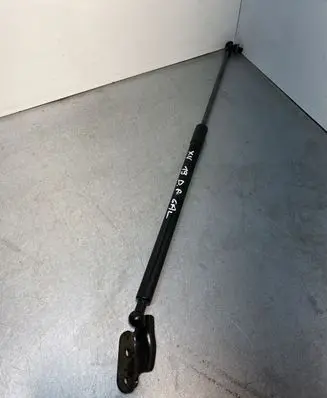 Subaru XV II Tailgate/trunk strut/damper