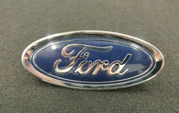 Ford Fiesta Manufacturer badge logo/emblem 