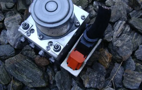 Fiat 500X ABS Pump 52137660