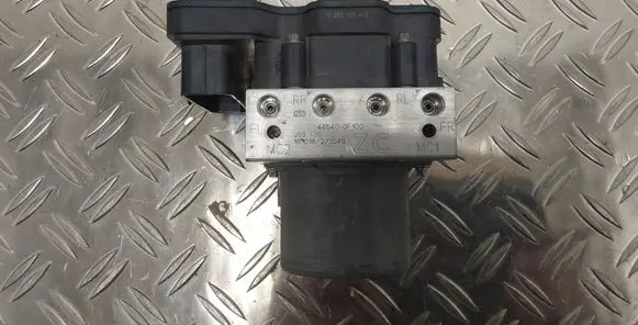 Toyota Verso ABS Pump 445400F100