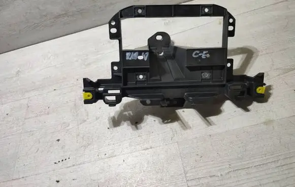 Opel Corsa E Radio/GPS head unit trim 39131101 20131101