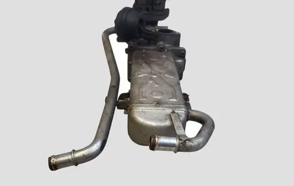 Volkswagen Golf VI EGR valve 03L131512BH