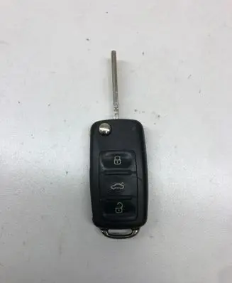 Volkswagen Tiguan Ignition key/card 5K0837202AJ 5FA01020601