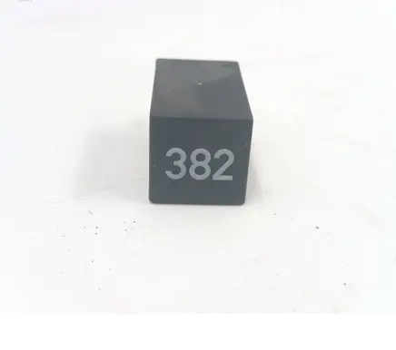 Audi A4 S4 B5 8D Other relay 4D0907131 D11301 PA6GF30