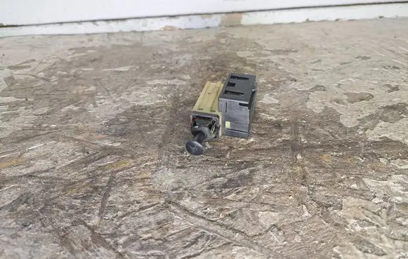 Jeep Grand Cherokee (WK) Brake pedal sensor switch 30505L A002 5605400AA