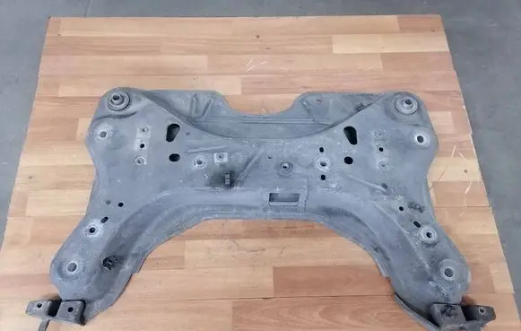 Renault Laguna II Front subframe 8200734588 8200556226 8200391389