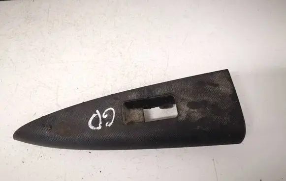 Nissan Note (E11) Front door window switch trim 829609U10A