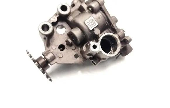 Nissan X-Trail T31 Oil pump 8200345633