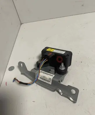 Volvo V50 ESP acceleration yaw rate sensor 8M513C187FA