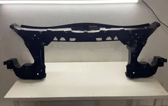 Mercedes-Benz Sprinter W906 Radiator support slam panel bracket 