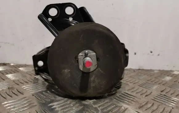 Hyundai Tucson LM Engine mount bracket 21810D7000