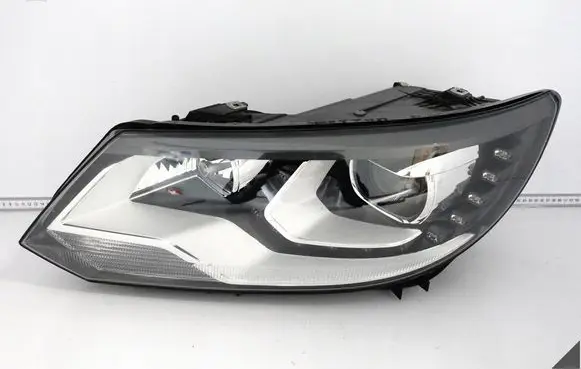 Volkswagen Tiguan Headlight/headlamp 5N1941751A