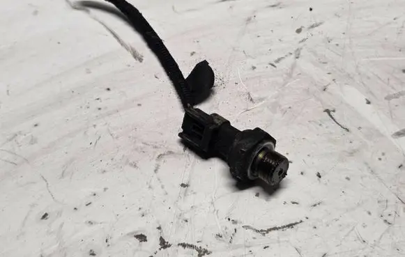 Ford Grand C-MAX Oil pressure sensor PA66GF35