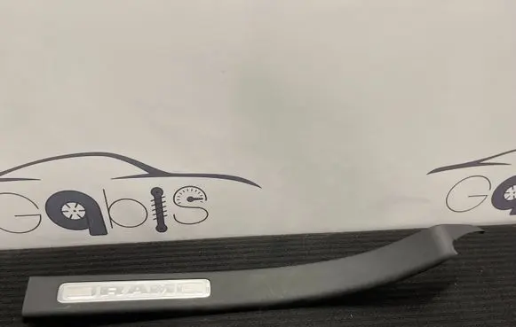 Dodge RAM Rear sill trim cover 6ER31TRMAB 6WC73TRMAA