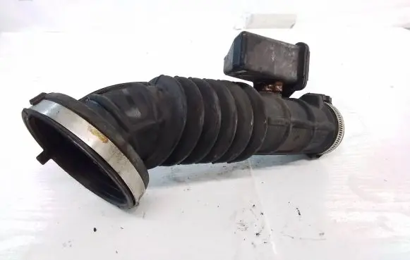 Opel Insignia B Intercooler hose/pipe 84128488